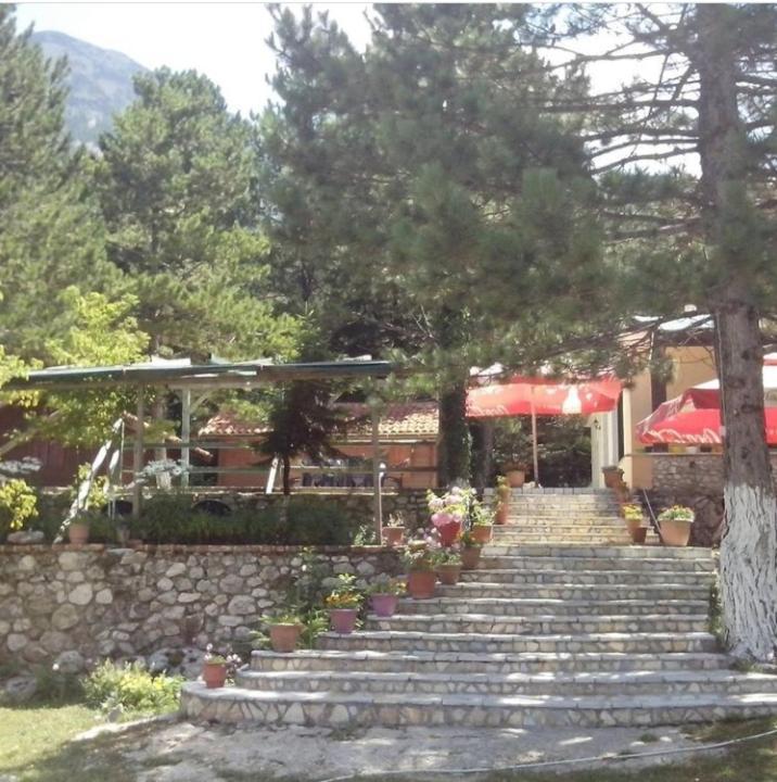 Iliria Tiny House Llogora Орикум Экстерьер фото